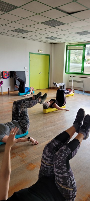 cours semi-collectifs avec petits matériels de pilates sur Ollioules